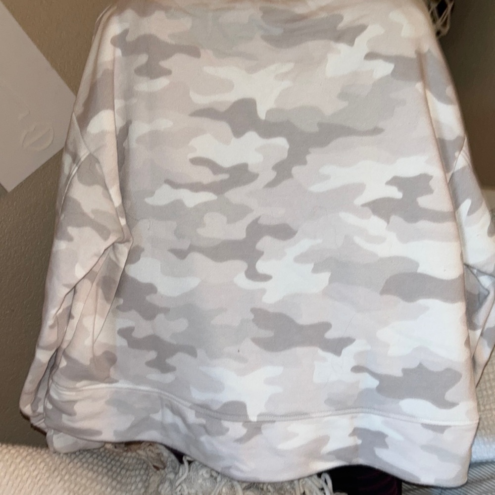 Camo comfy crewneck